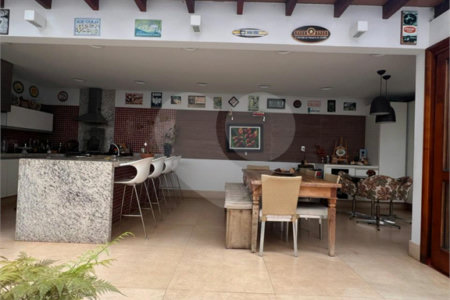 Sobrado à venda com 5 quartos, sendo 3 suítes,  em Real Park Mogi, Mogi das Cruzes, SP