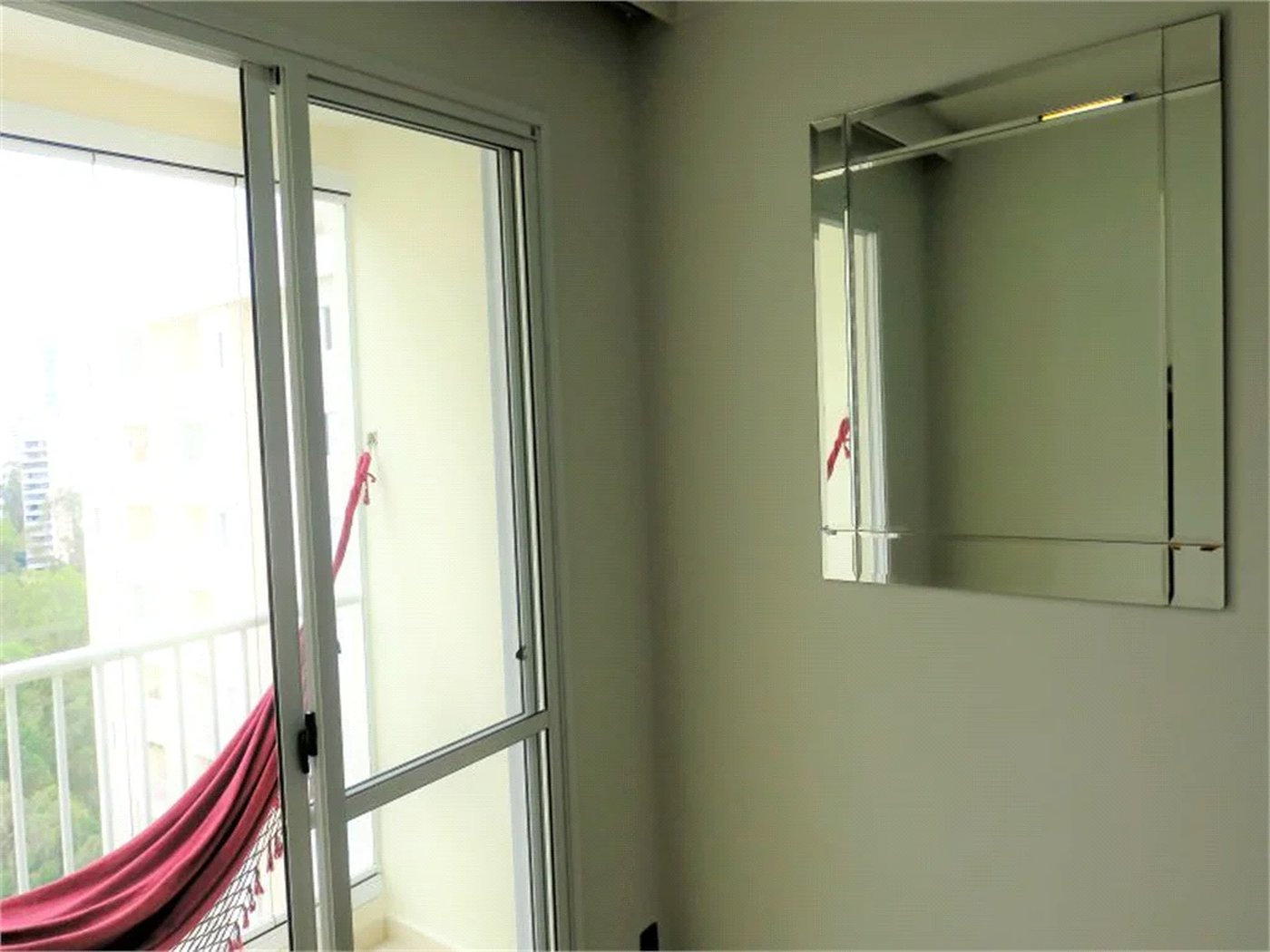Apartamento à venda com 2 quartos, sendo 1 suíte, em Parque Reboucas, São Paulo, SP