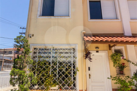 Casa à venda com 3 quartos, sendo 1 suíte, no condomínio Villaggio Di Firenze, São Paulo - SP