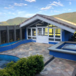 Casa à venda com 4 suítes no condomínio Osato, Atibaia - SP