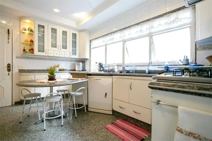 Apartamento à venda com 4 quartos, sendo 2 suítes, em Santana, São Paulo, SP