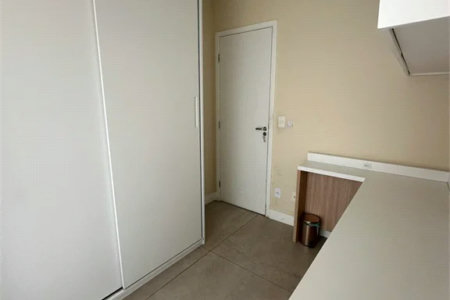 Apartamento à venda com 3 quartos, sendo 1 suíte,  em Vila Andrade, São Paulo, SP