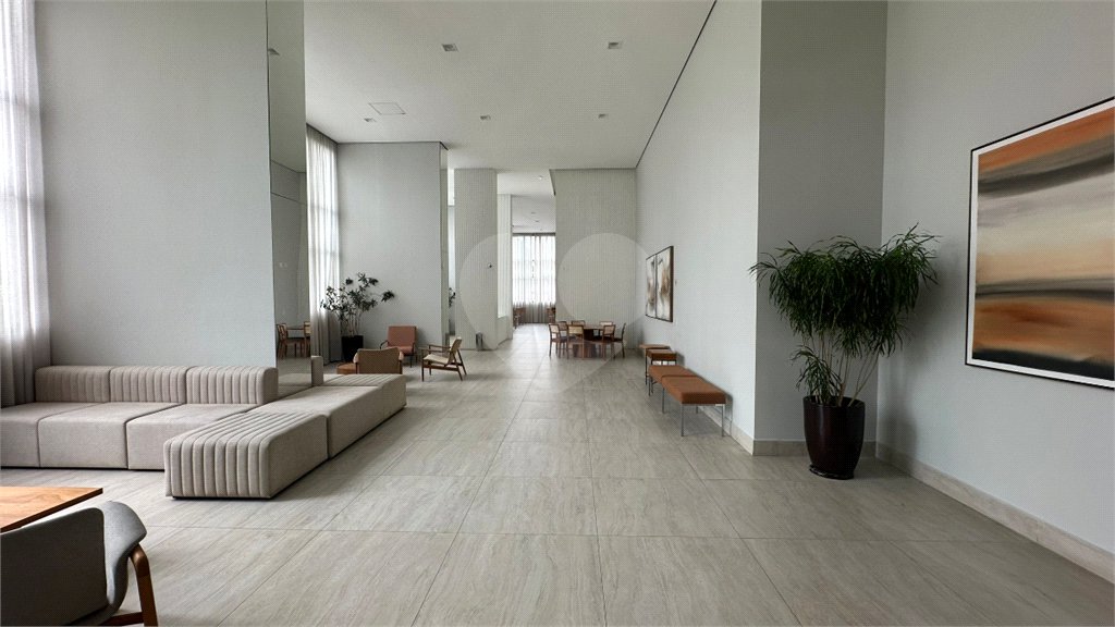 Apartamento à venda com 3 suítes em Jardim Prudência, São Paulo, SP
