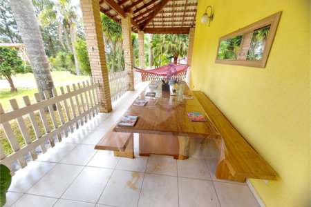 Casa à venda com 4 quartos, sendo 1 suíte, no Centro, Ibiúna, SP