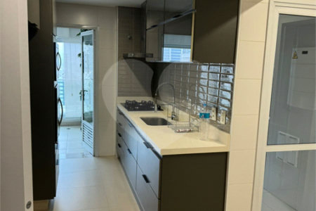 Apartamento para alugar com 3 suítes em Vila Gertrudes, São Paulo, SP