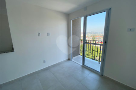 Apartamento para locação de 2 quartos - R$ 1.500,00 - Condomínio Campo Real - Campo Grande