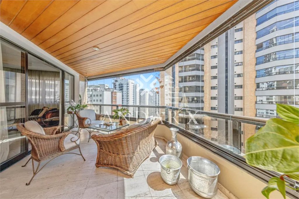Apartamento à venda com 4 quartos, sendo 2 suítes, em Perdizes, São Paulo, SP