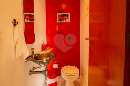 Apartamento à venda com 3 quartos, sendo 1 suíte, em Alto da Boa Vista, São Paulo, SP