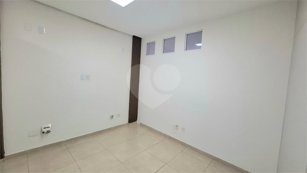 Sobrado à venda com 3 suítes em Vila Hortência, Sorocaba, SP