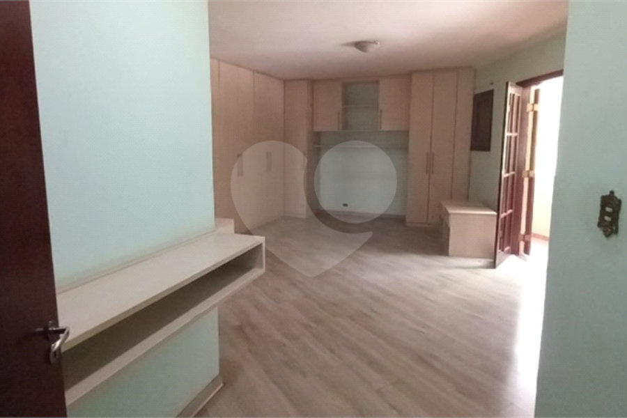 Sobrado para alugar com 3 quartos, sendo 1 suíte, em Parque Maria Domitila, São Paulo, SP