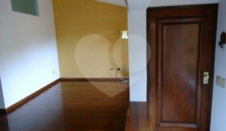 Sobrado à venda ou para alugar com 2 suítes em Paraisópolis, São Paulo, SP