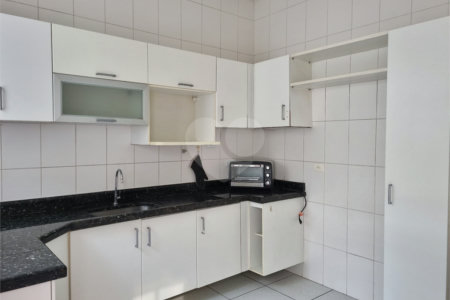 Sobrado à venda com 3 quartos, sendo 1 suíte, em Brooklin, São Paulo, SP