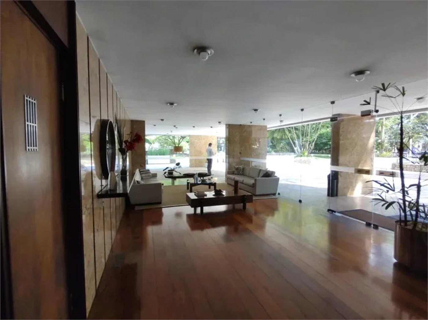 Apartamento à venda com 4 quartos, sendo 1 suíte, em Brooklin Paulista, São Paulo, SP