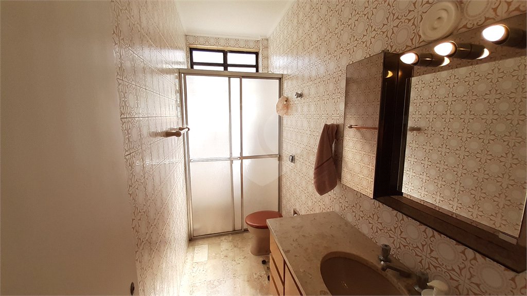 Sobrado à venda com 4 quartos, sendo 1 suíte,  em Planalto Paulista, São Paulo, SP