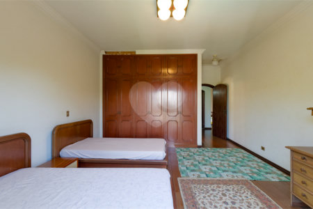 Casa à venda com 5 suítes no condomínio Chácara Flora, São Paulo - SP