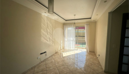 Apartamento à venda com 2 quartos, sendo 1 suíte,  em Camargos, Guarulhos, SP