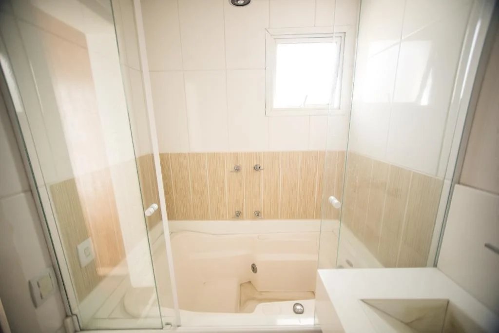 Apartamento à venda com 4 quartos, sendo 3 suítes, em Vila Andrade, São Paulo, SP
