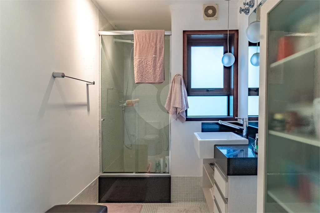 Casa à venda com 3 quartos, sendo 1 suíte, em Jardim Paulistano, São Paulo, SP
