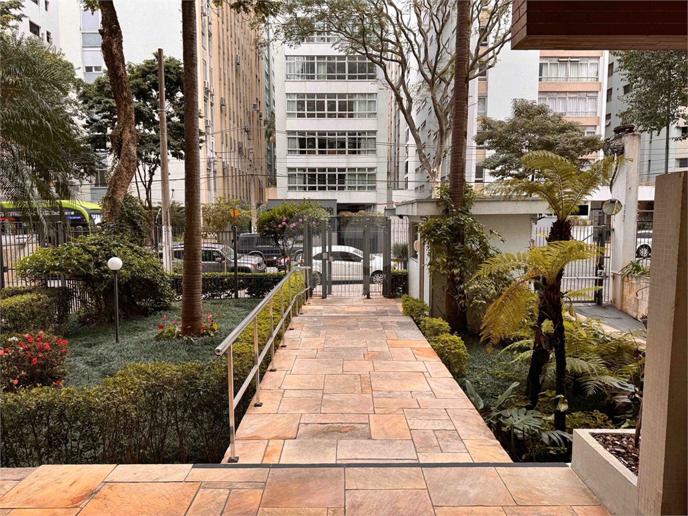 Apartamento à venda com 3 suítes em Higienópolis, São Paulo, SP