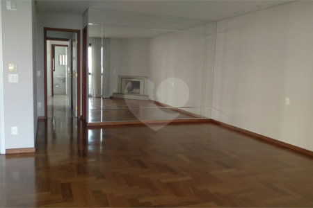 Apartamento à venda com 4 suítes em Vila Suzana, São Paulo, SP