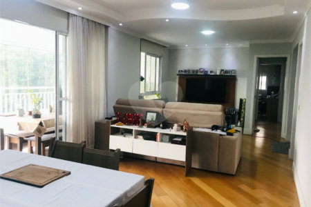 Apartamento à venda com 3 quartos, sendo 1 suíte,  no Centro, São Bernardo do Campo, SP