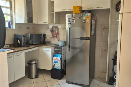 Casa à venda com 3 quartos, sendo 1 suíte, em Jardim Umuarama, São Paulo, SP
