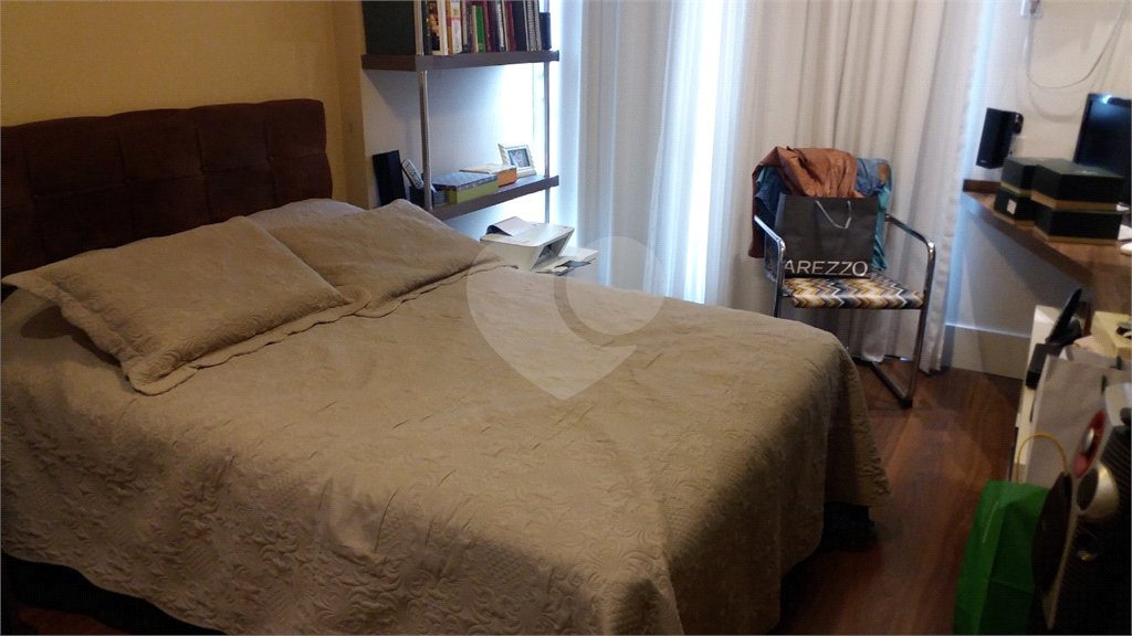 Apartamento à venda com 4 quartos, sendo 1 suíte,  em Tijuca, Rio de Janeiro, RJ