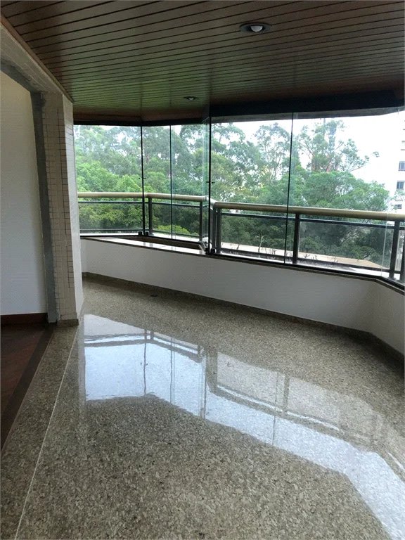 Apartamento à venda com 4 suítes em Vila Suzana, São Paulo, SP