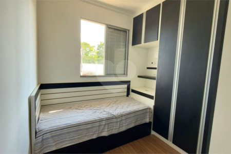 Casa à venda com 3 quartos, sendo 1 suíte, no condomínio Residencial Village Salermo, Sorocaba - SP