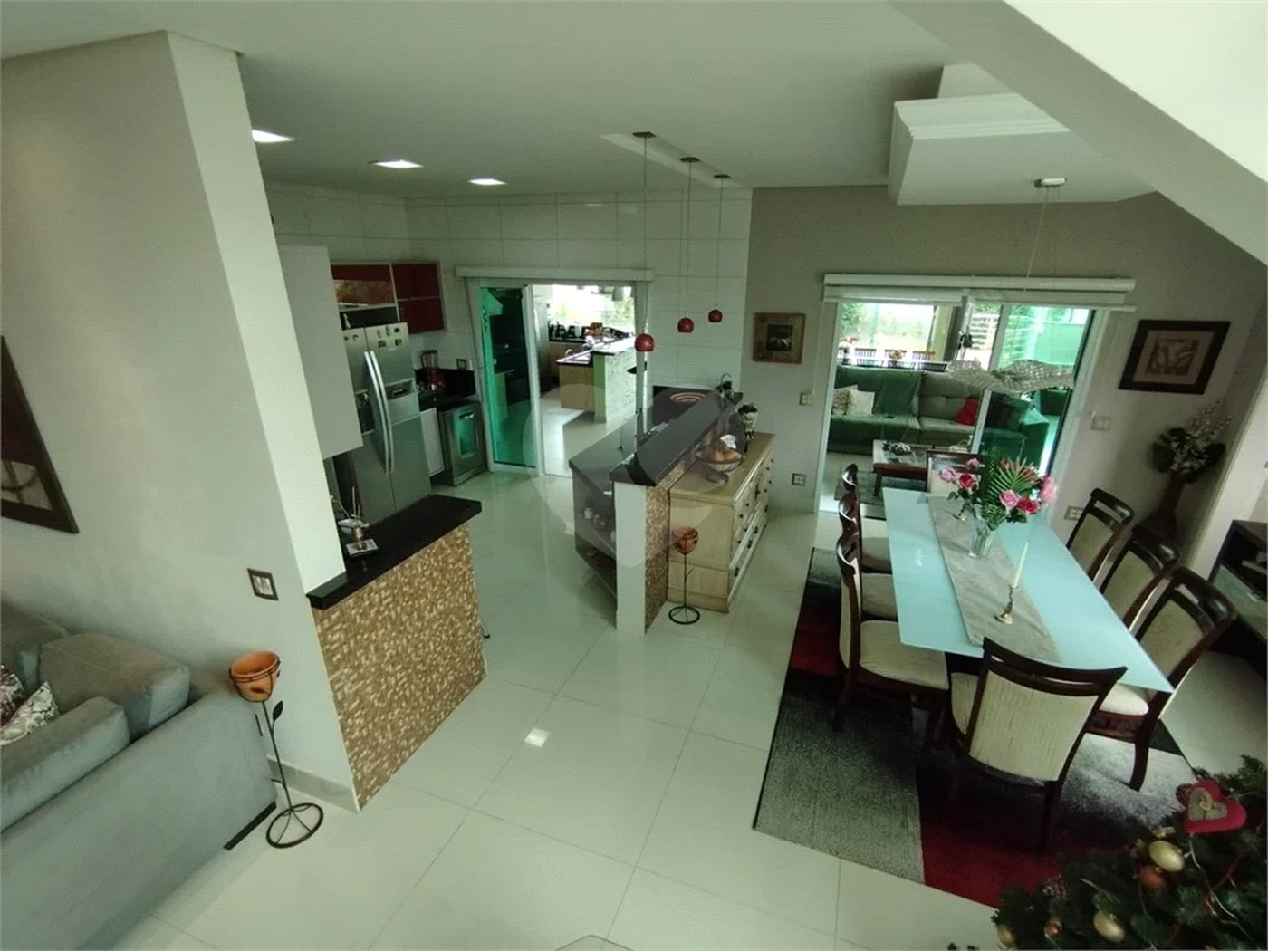 Casa à venda com 5 quartos, sendo 3 suítes, no condomínio Ibiaram 1, Itupeva - SP