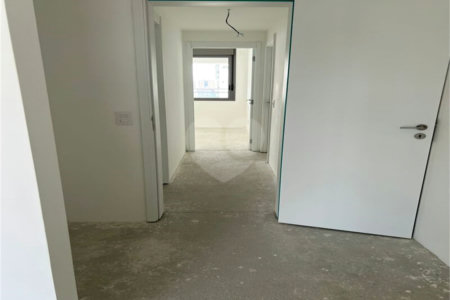 Apartamento à venda com 3 suítes em Campo Belo, São Paulo, SP