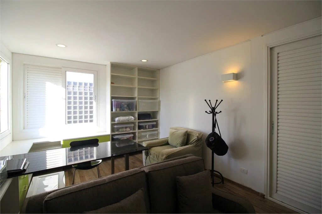 Casa à venda ou para alugar com 5 quartos, sendo 3 suítes, em Vila Madalena, São Paulo, SP