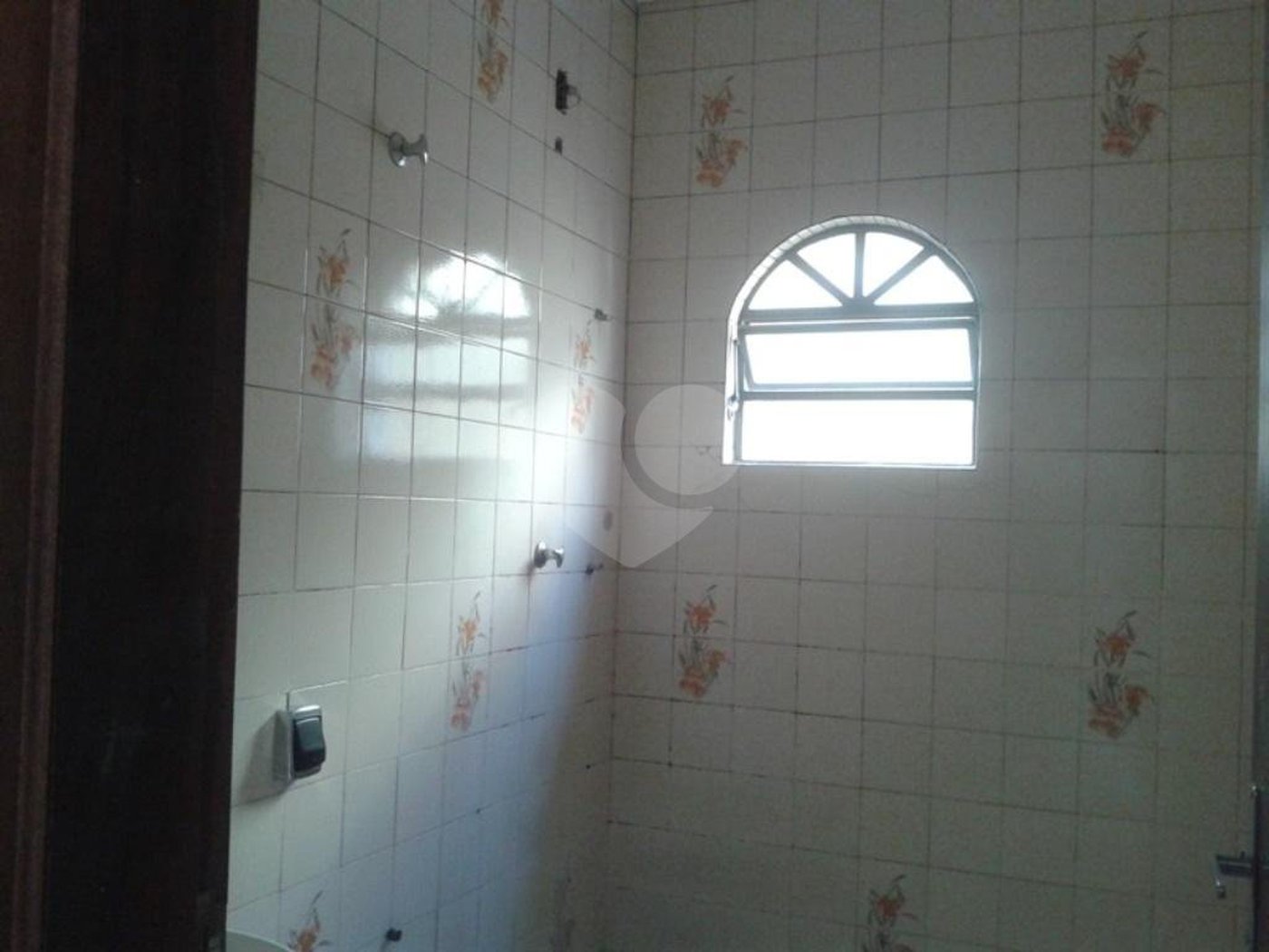 Sobrado à venda ou para alugar com 3 quartos, sendo 1 suíte,  em Horto, São Paulo, SP