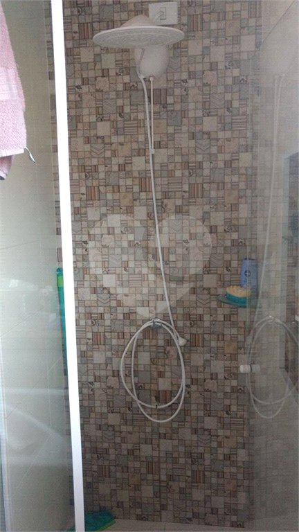 Sobrado à venda com 3 quartos no Centro, Poá, SP
