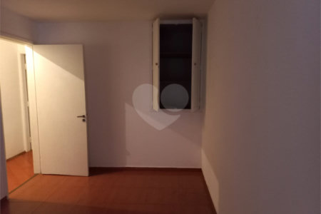 Sobrado à venda com 3 quartos em Jaguaré, São Paulo, SP