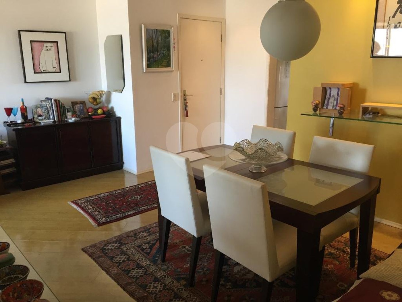 Apartamento com 3 quartos
