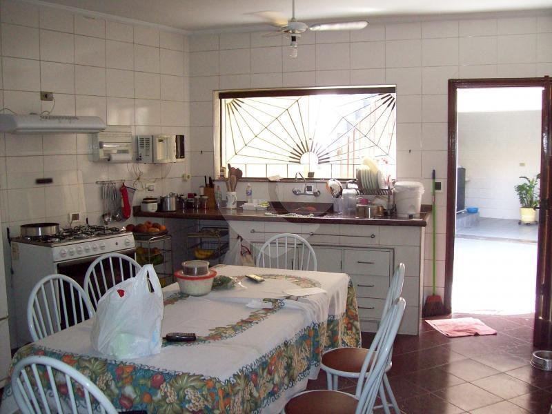 Casa Térrea à venda com 3 suítes em Parque Novo Mundo, São Paulo, SP
