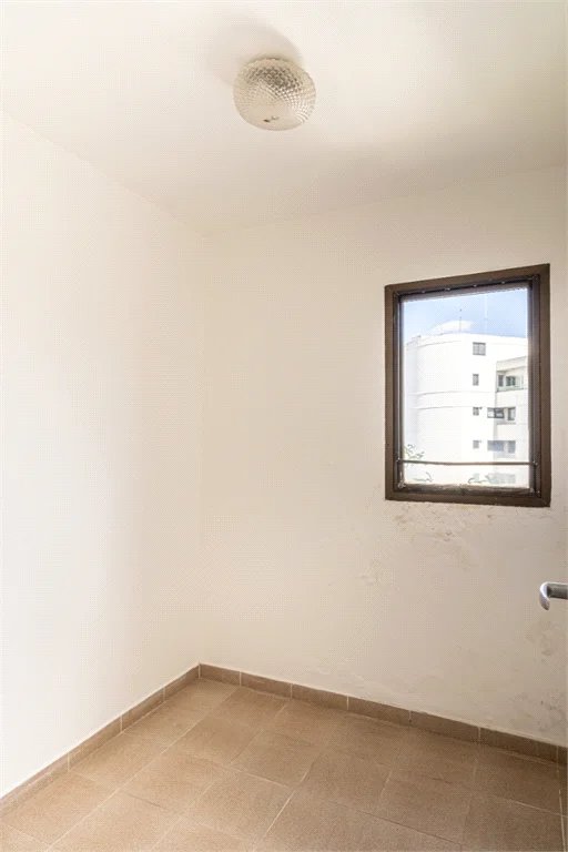 Apartamento à venda com 4 quartos, sendo 3 suítes,  em Vila Andrade, São Paulo, SP