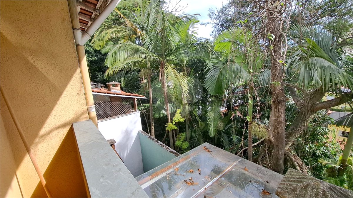 Casa à venda com 2 suítes no condomínio Village Palmas, São Paulo - SP