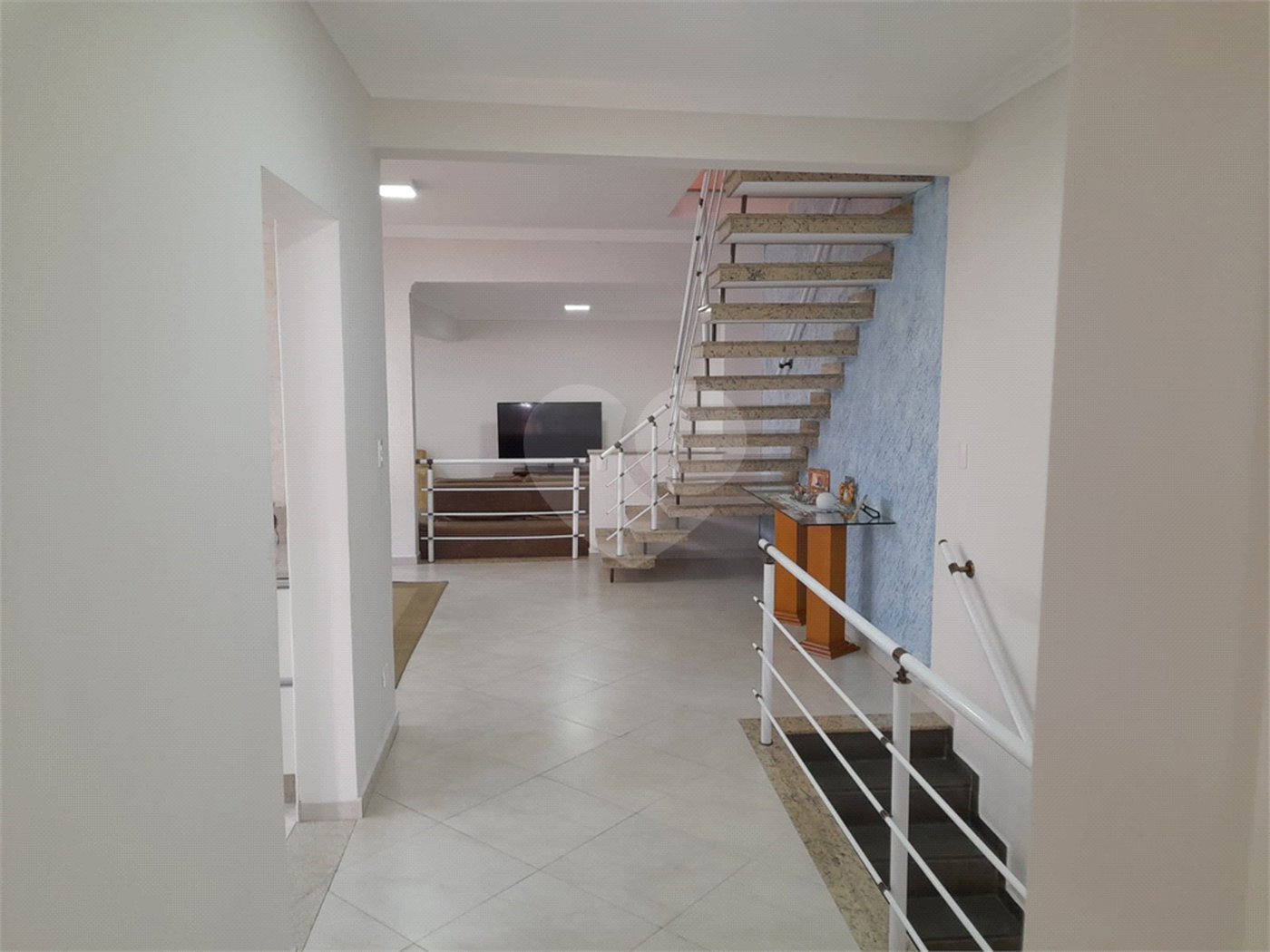 Sobrado à venda com 4 quartos, sendo 1 suíte, em Chora Menino, São Paulo, SP