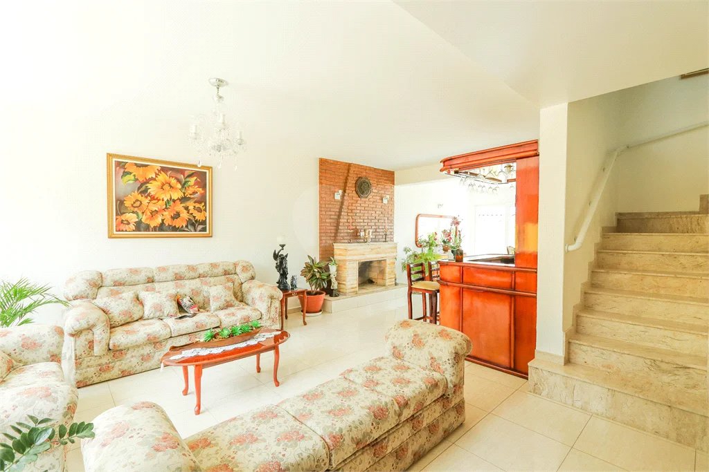 Casa à venda com 4 quartos, sendo 1 suíte, em Jardim Franca, São Paulo, SP
