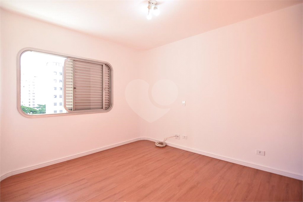 Apartamento à venda com 4 quartos, sendo 2 suítes,  em Brooklin Paulista, São Paulo, SP