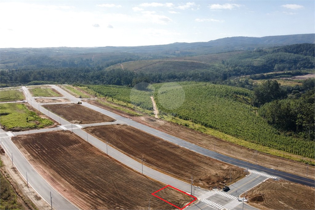 Terreno à venda no condomínio Vivalegro Votorantim, Votorantim - SP
