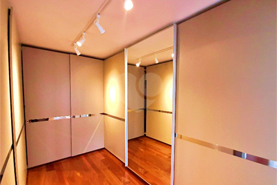 Apartamento à venda com 4 quartos, sendo 3 suítes, em Santana, São Paulo, SP