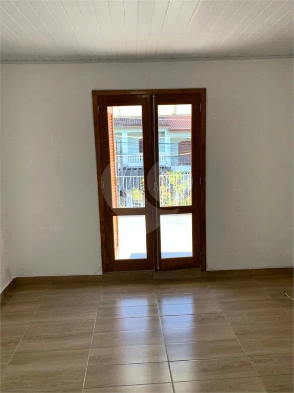 Sobrado à venda com 2 quartos em Tremembé, São Paulo, SP