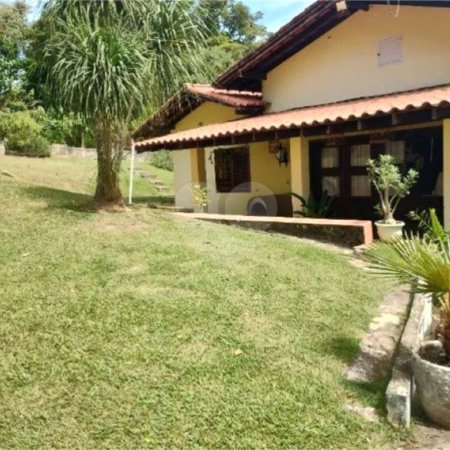 Casa à venda com 5 quartos, sendo 4 suítes, no condomínio Chácaras Flórida, Itu - SP