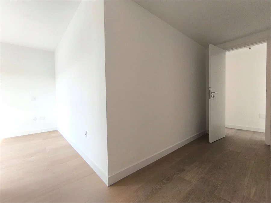 Apartamento à venda ou para alugar com 3 suítes em Água Branca, São Paulo, SP