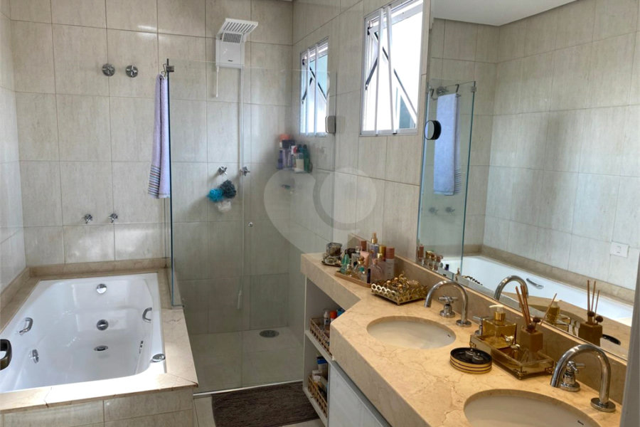 Sobrado à venda com 3 suítes em Vila Ester (zona Norte), São Paulo, SP