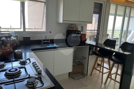 Apartamento à venda com 3 suítes em Jardim Monte Kemel, São Paulo, SP
