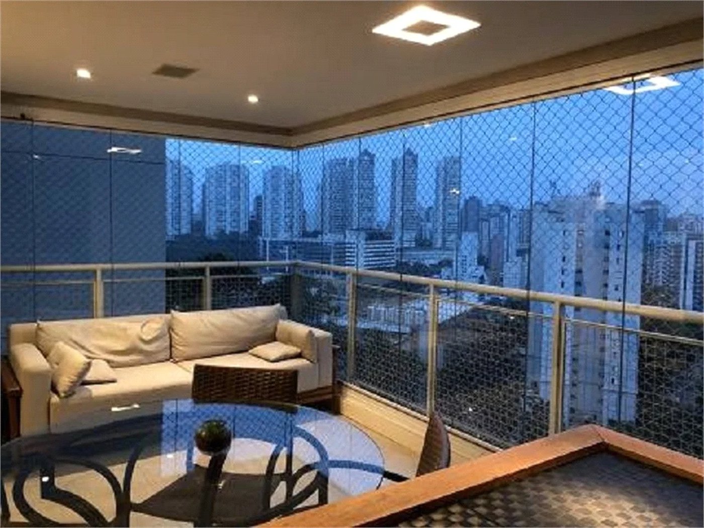 Apartamento à venda com 3 quartos, sendo 2 suítes,  em Vila Andrade, São Paulo, SP